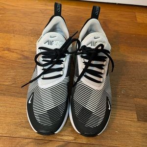 Nike air 270
